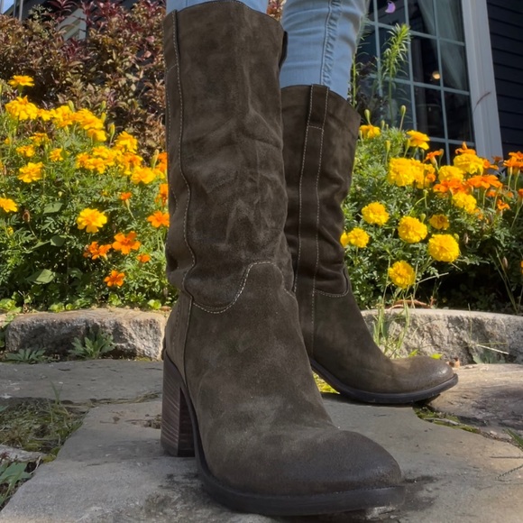 Russell Bromley Suede Boots - Picture 7 of 17